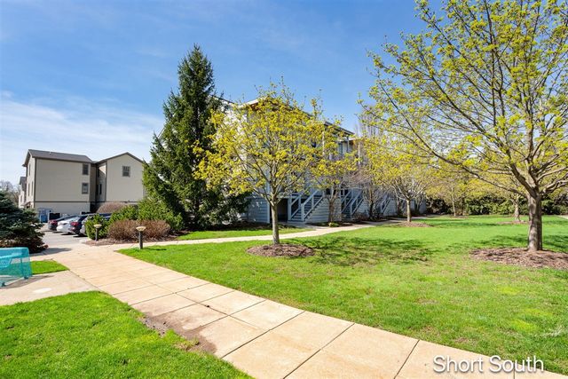 2090 Celadon Drive, Grand Rapids, MI 49525