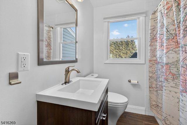 739 5Th Ave, Lyndhurst Twp., NJ 07071