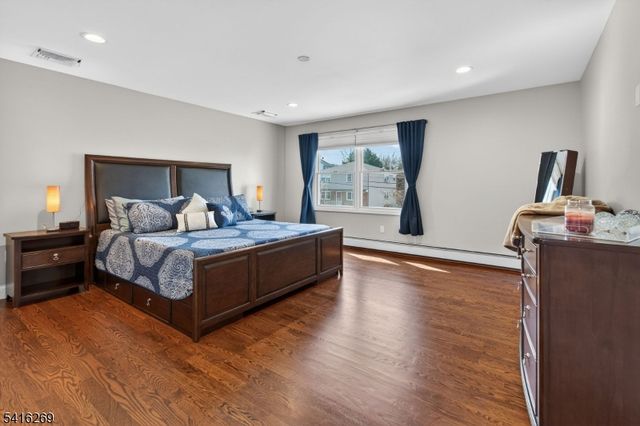 739 5Th Ave, Lyndhurst Twp., NJ 07071