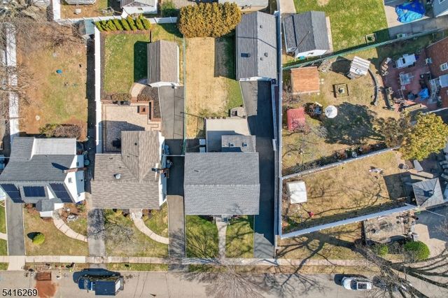 739 5Th Ave, Lyndhurst Twp., NJ 07071