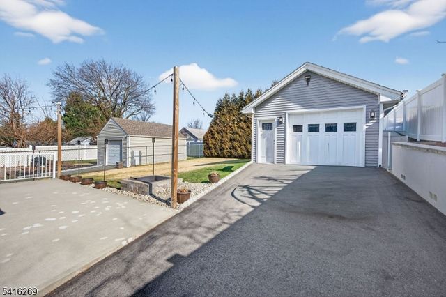 739 5Th Ave, Lyndhurst Twp., NJ 07071