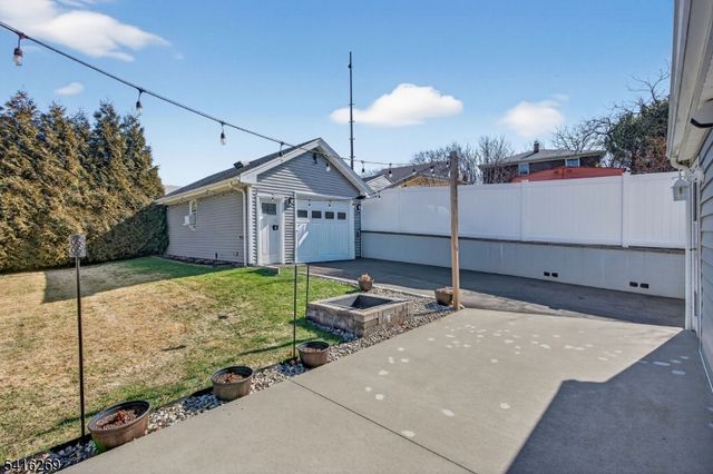 739 5Th Ave, Lyndhurst Twp., NJ 07071