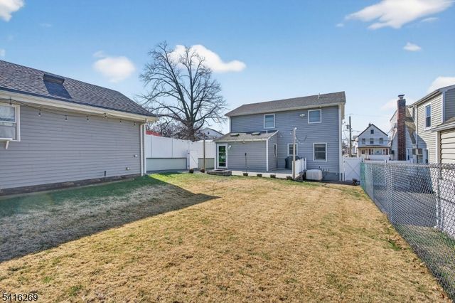 739 5Th Ave, Lyndhurst Twp., NJ 07071