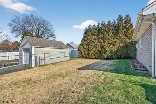739 5Th Ave, Lyndhurst Twp., NJ 07071