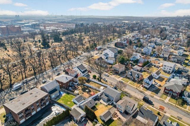 739 5Th Ave, Lyndhurst Twp., NJ 07071