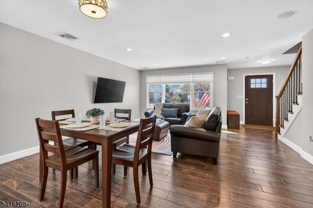 739 5Th Ave, Lyndhurst Twp., NJ 07071