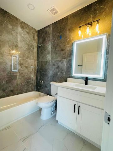 8131 Saint Louis Street, Houston, TX 77028