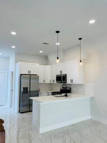 8131 Saint Louis Street, Houston, TX 77028