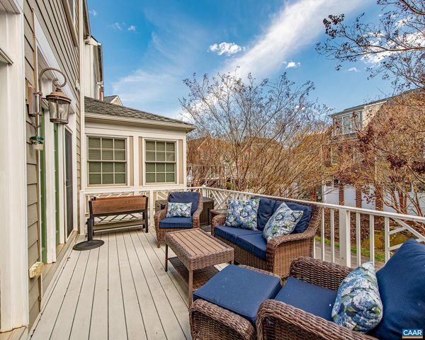 389 CLAREMONT LN, Crozet, VA 22932