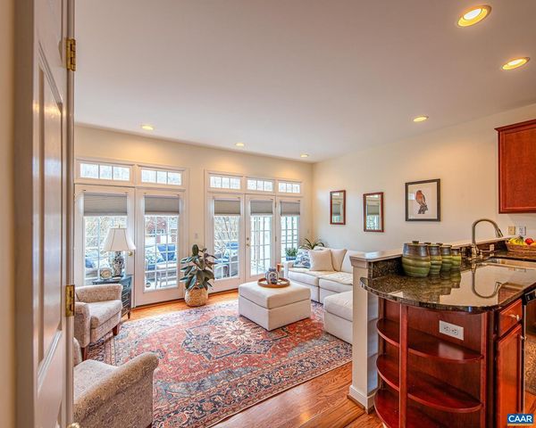 389 CLAREMONT LN, Crozet, VA 22932