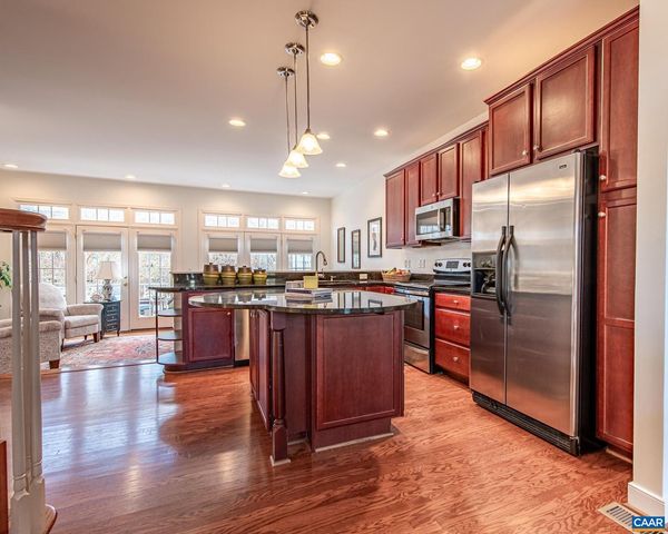 389 CLAREMONT LN, Crozet, VA 22932