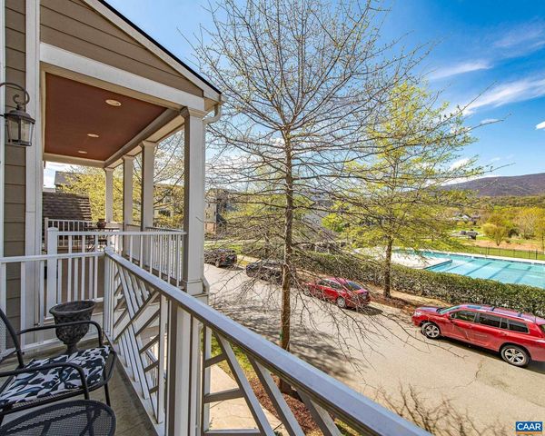 389 CLAREMONT LN, Crozet, VA 22932