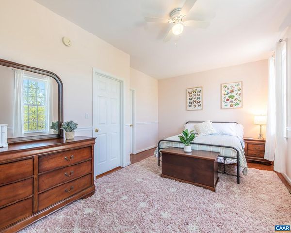 389 CLAREMONT LN, Crozet, VA 22932