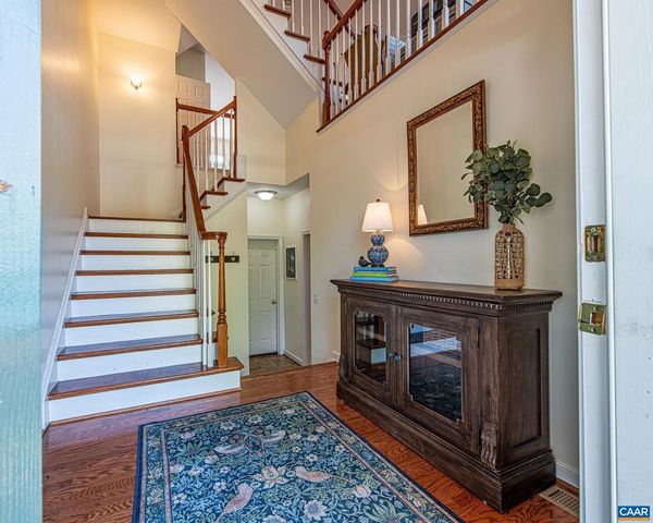 389 CLAREMONT LN, Crozet, VA 22932