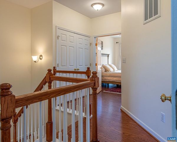 389 CLAREMONT LN, Crozet, VA 22932