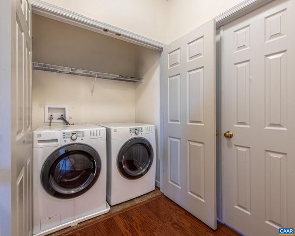 389 CLAREMONT LN, Crozet, VA 22932