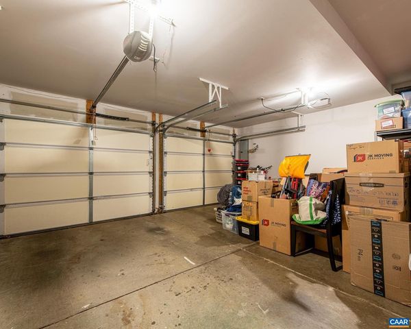 389 CLAREMONT LN, Crozet, VA 22932