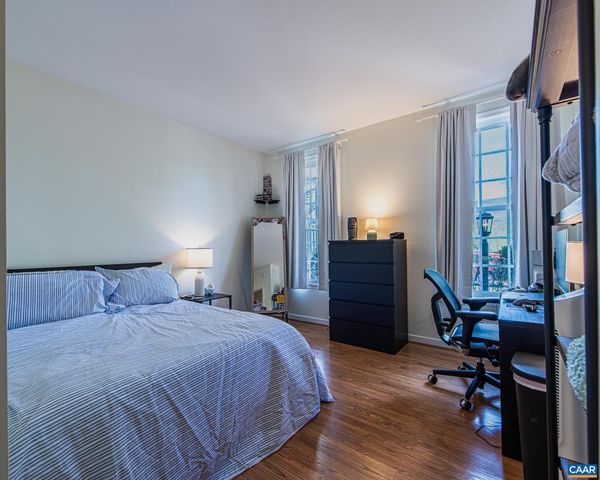 389 CLAREMONT LN, Crozet, VA 22932