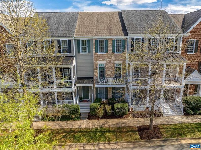 389 CLAREMONT LN, Crozet, VA 22932