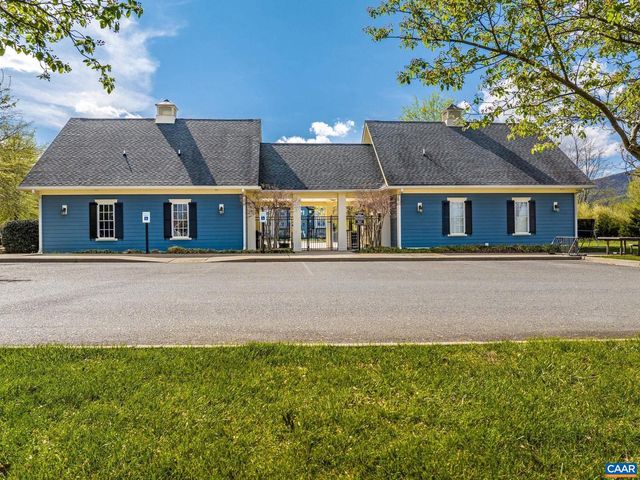 389 CLAREMONT LN, Crozet, VA 22932