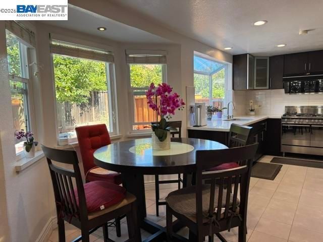 24354 Chandler Rd, Hayward, CA 94545