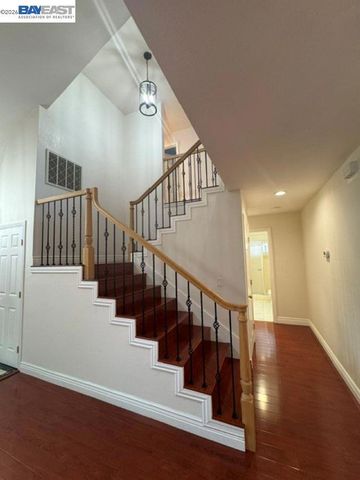 24354 Chandler Rd, Hayward, CA 94545