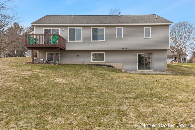 7476 Tillicum Trail Ne, Cannon Twp, MI 49341