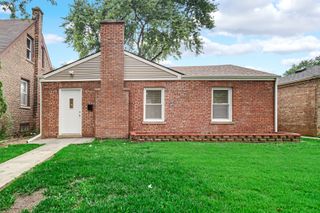 13706 S Atlantic Avenue, Riverdale, IL 60827