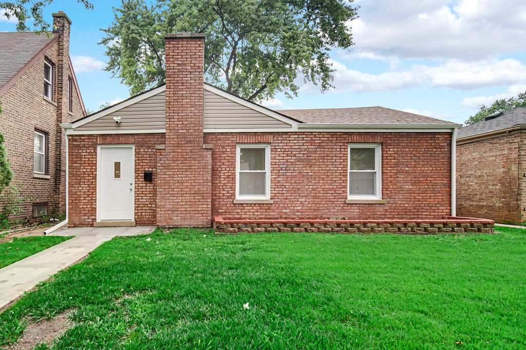 13706 S Atlantic Avenue, Riverdale, IL 60827