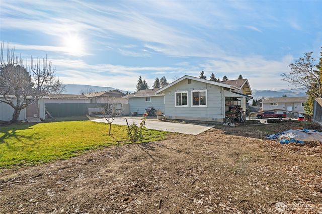 117 Ridgemont Drive, East Wenatchee, WA 98802