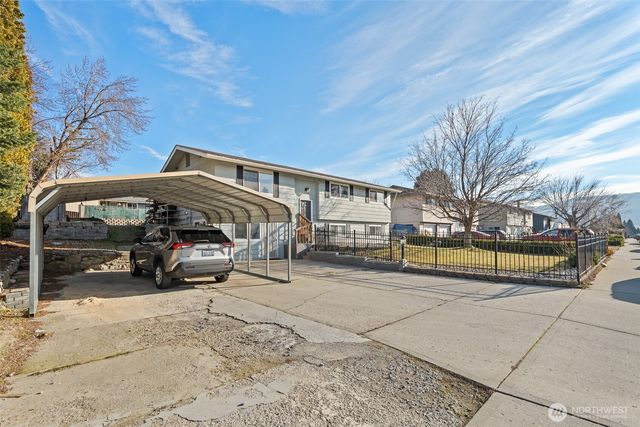 117 Ridgemont Drive, East Wenatchee, WA 98802