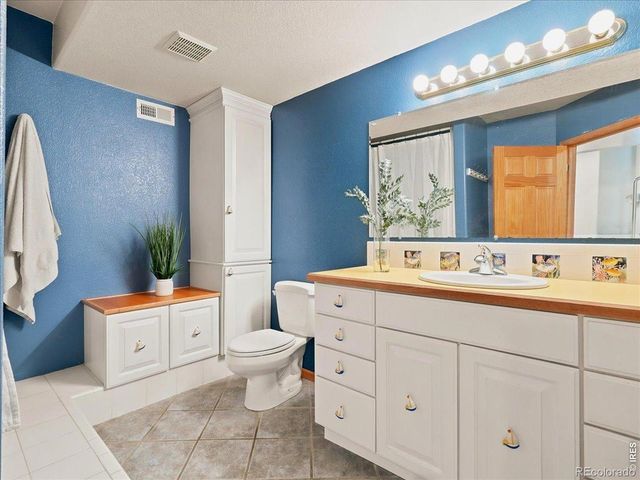 1669 Brown Court, Longmont, CO 80503