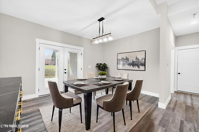 941 E Deer Creek Drive, Crossville, TN 38571