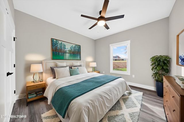 941 E Deer Creek Drive, Crossville, TN 38571