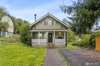 516 Ballentine Street, Raymond, WA 98577