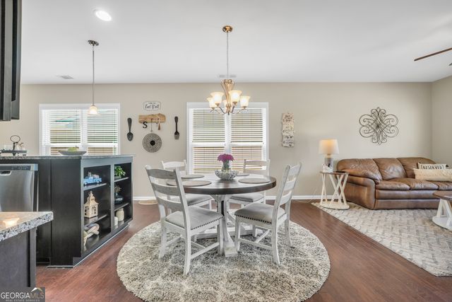 560 Beautyberry Drive, Griffin, GA 30223