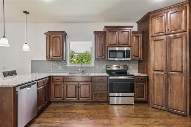 3400 NW 50 Street, Riverside, MO 64150