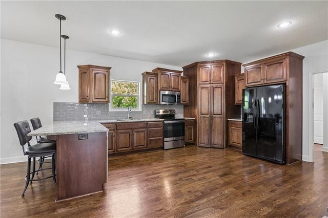 3400 NW 50 Street, Riverside, MO 64150