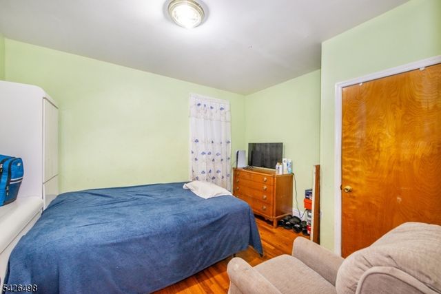 232 2nd St, Newark City, NJ 07107