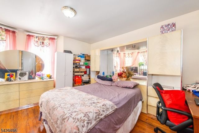 232 2nd St, Newark City, NJ 07107