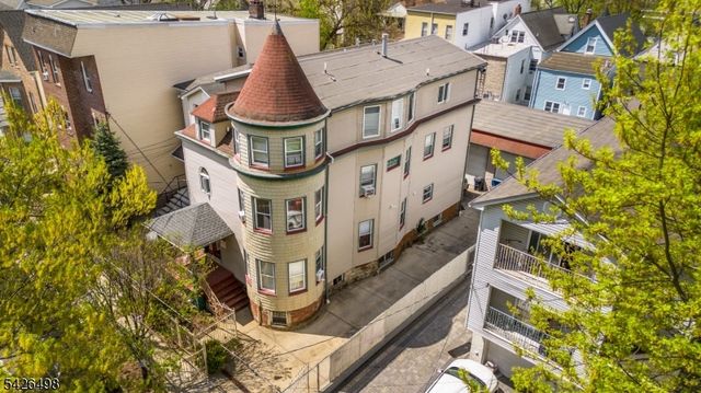 232 2nd St, Newark City, NJ 07107