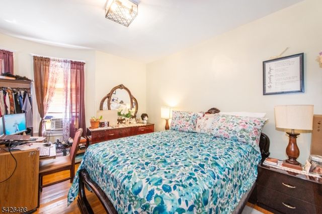 232 2nd St, Newark City, NJ 07107