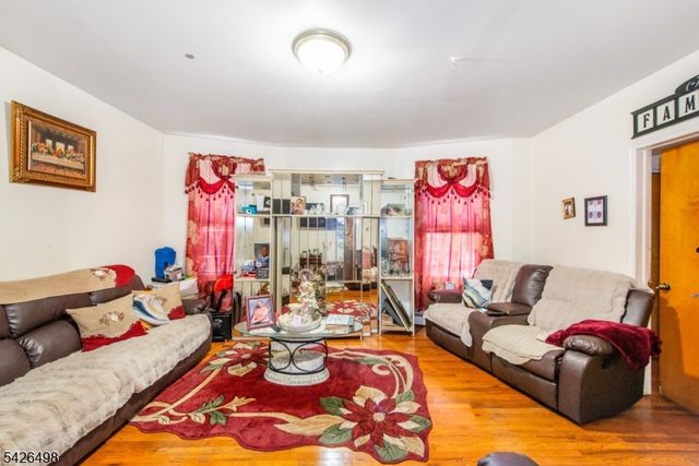 232 2nd St, Newark City, NJ 07107