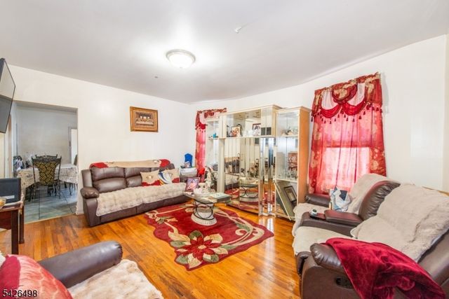 232 2nd St, Newark City, NJ 07107