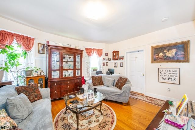 232 2nd St, Newark City, NJ 07107