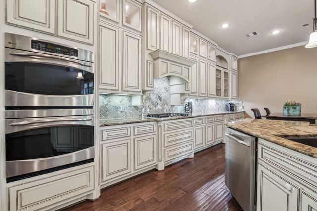12915 Dunbar Cave Court, Humble, TX 77346