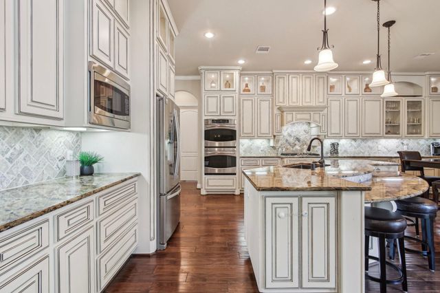 12915 Dunbar Cave Court, Humble, TX 77346