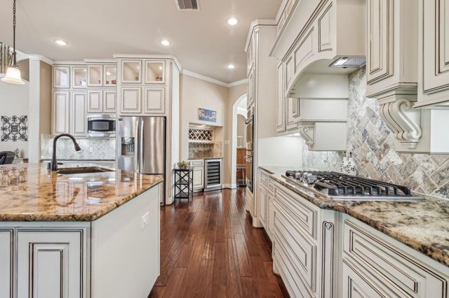 12915 Dunbar Cave Court, Humble, TX 77346