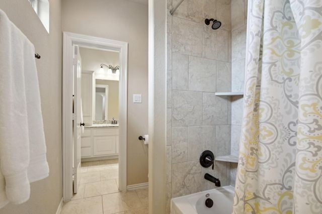 12915 Dunbar Cave Court, Humble, TX 77346