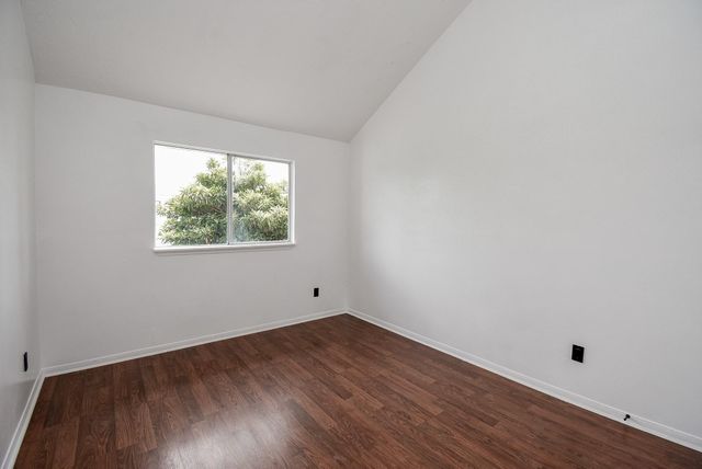8715 Vinkins Road, Houston, TX 77071